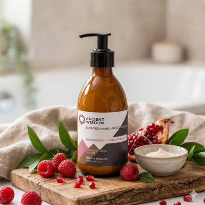 Aromaterapinis Rankų ir Kūno Losjonas – „Avietė ir Granatas“ (300 ml)